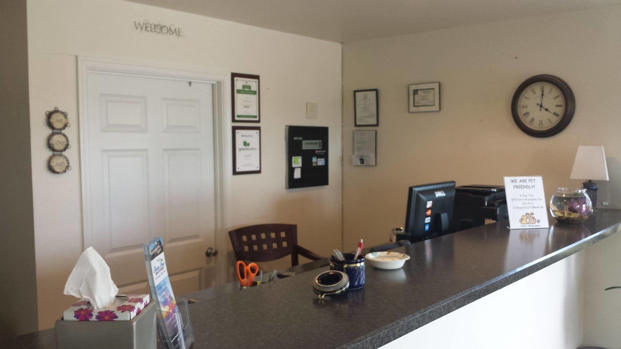 Shore Stay Suites Cape Charles Eksteriør bilde