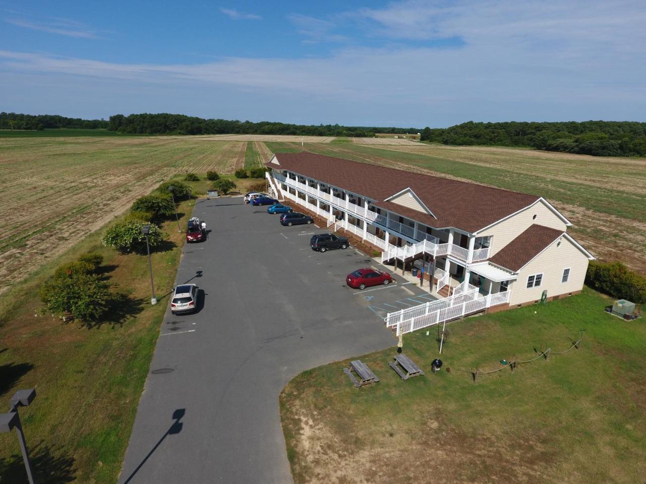 Shore Stay Suites Cape Charles Eksteriør bilde